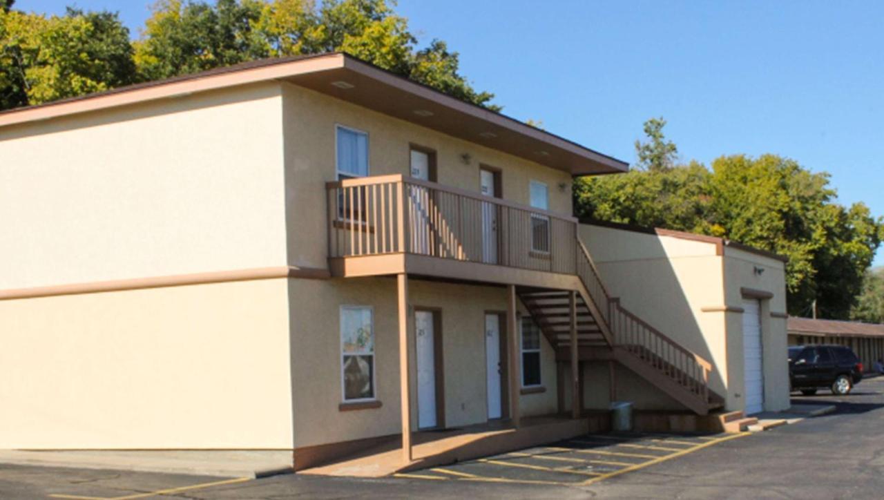 Golden Wheat Budget Host Inn Junction City Exteriér fotografie