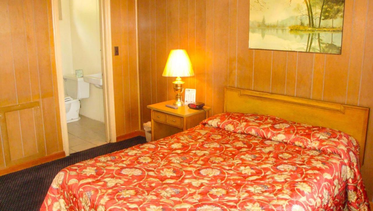 Golden Wheat Budget Host Inn Junction City Exteriér fotografie
