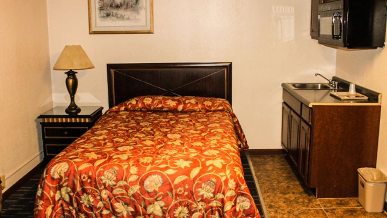 Golden Wheat Budget Host Inn Junction City Exteriér fotografie