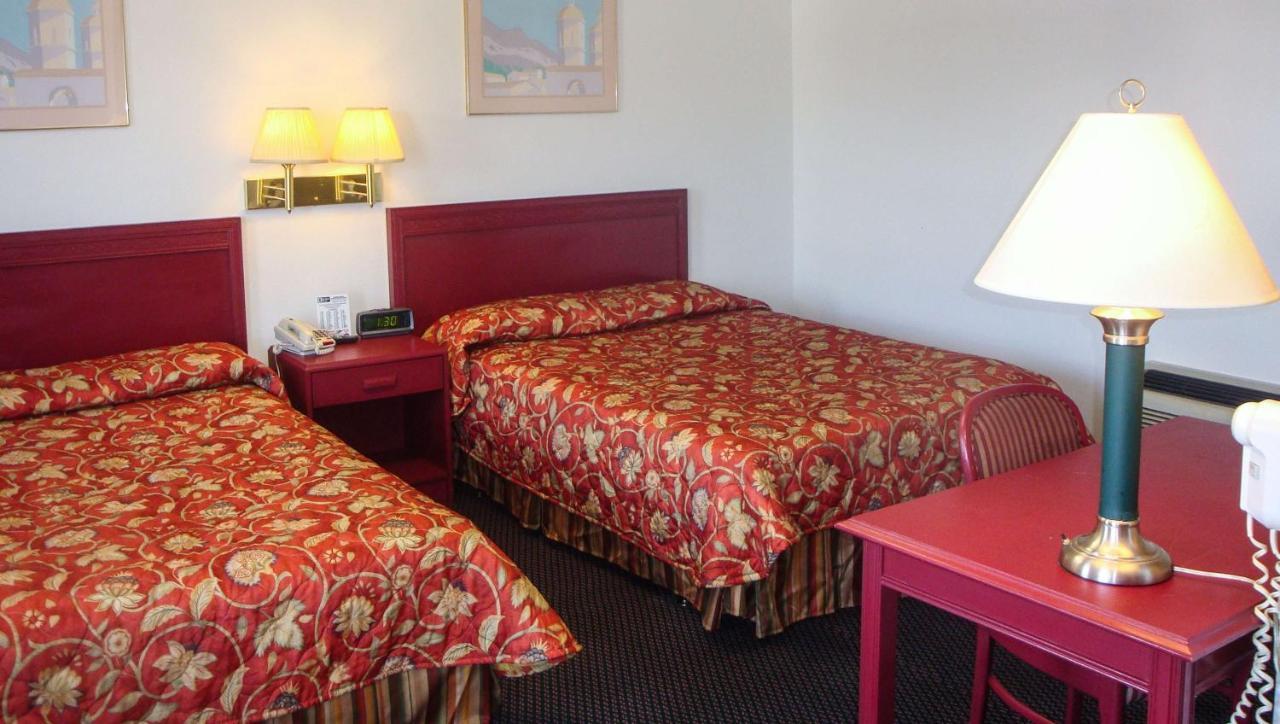Golden Wheat Budget Host Inn Junction City Exteriér fotografie