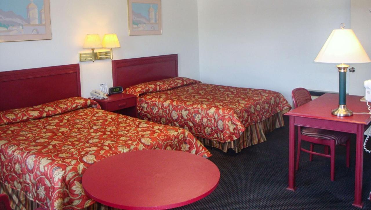 Golden Wheat Budget Host Inn Junction City Exteriér fotografie
