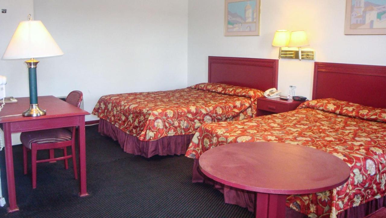 Golden Wheat Budget Host Inn Junction City Exteriér fotografie